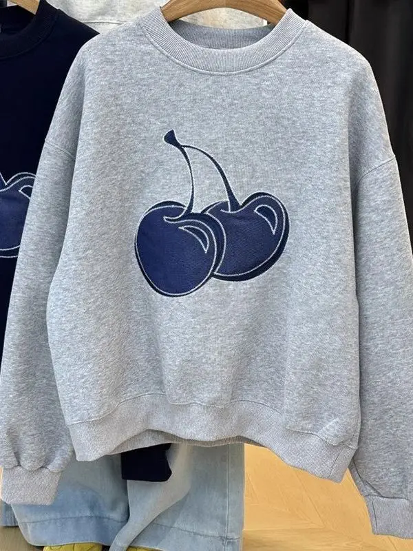 

Unisex Oversized Baby Velvet round Neck Sweatshirt Long Sleeve Cherry Embroidery Vintage Loose Fit Autumn Winter Streetwear