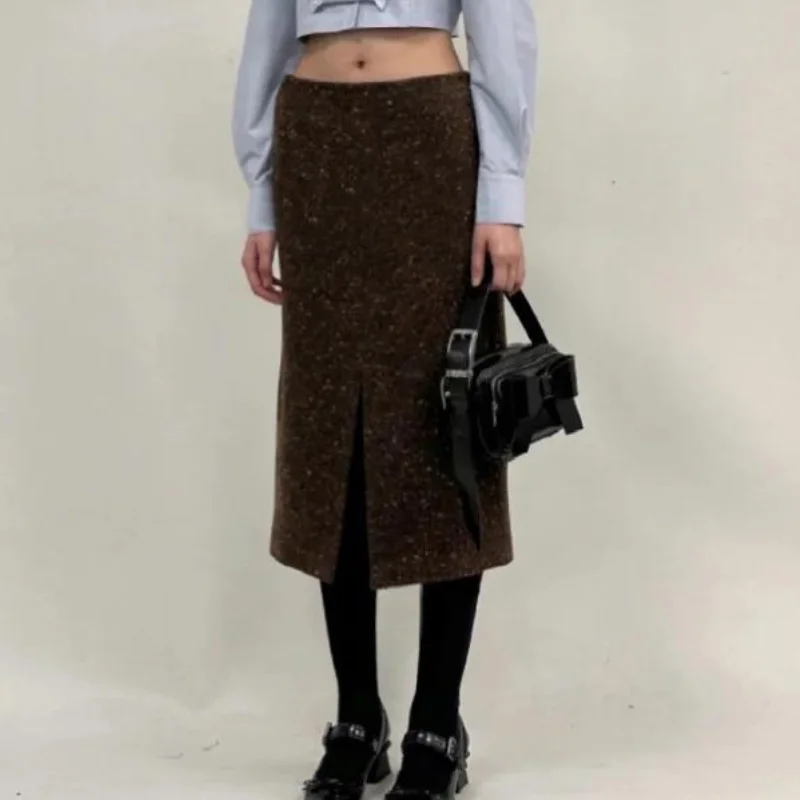 

Brand Designer New Front Slit Slim Fitting Mid Length Low Waisted Half Skirt 2023 Autumn Winter Fashion Skirts Korean Clothes