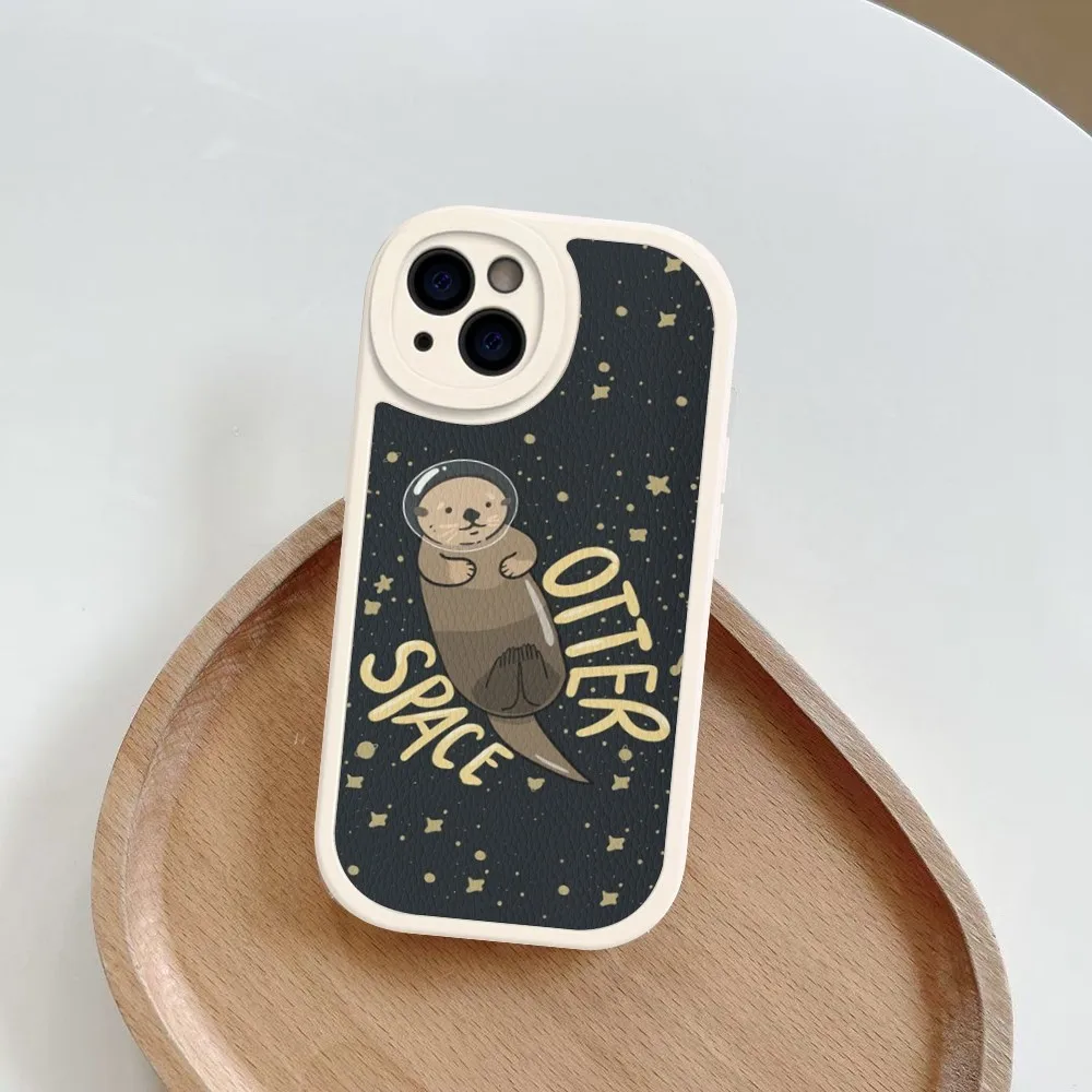 Cute Otter Lutra lutra Phone Case Hard Leather For iPhone 14 13 12 Mini 11 14 Pro Max Xs X Xr 7 8 Plus Fundas