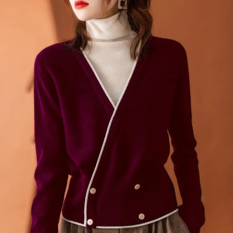 2023 New Autumn and Winter Fashion Retro Art High Neck Panel Contrast Button Fake Two Piece Pullover Women's Knitted Sweater