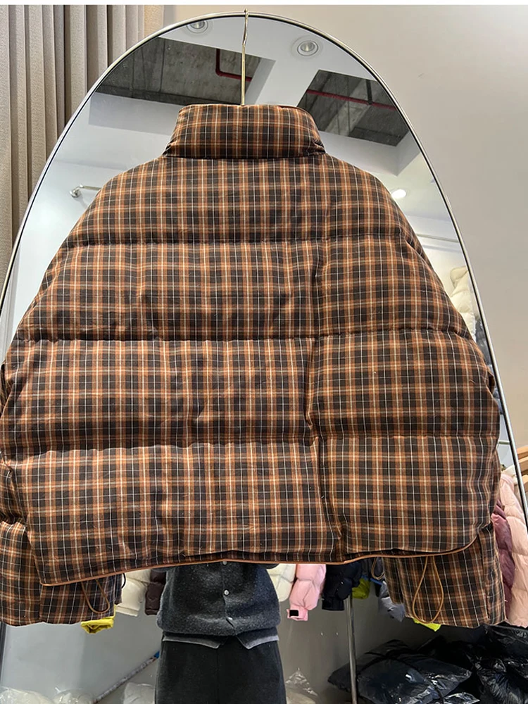Koreanischer Stil, Retro-Design, karierter Stehkragen, weiße Entendaunenjacke für kurze, lockere und dicke, warme Brotjacke für Damen