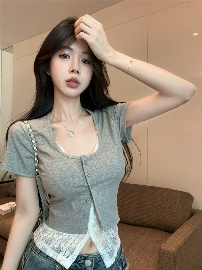 

Spring Summer Unique Lace Trim Mock Two-Piece Short Sleeve T-Shirt Women's Slim Fit Short Style Top Korean Style Commute