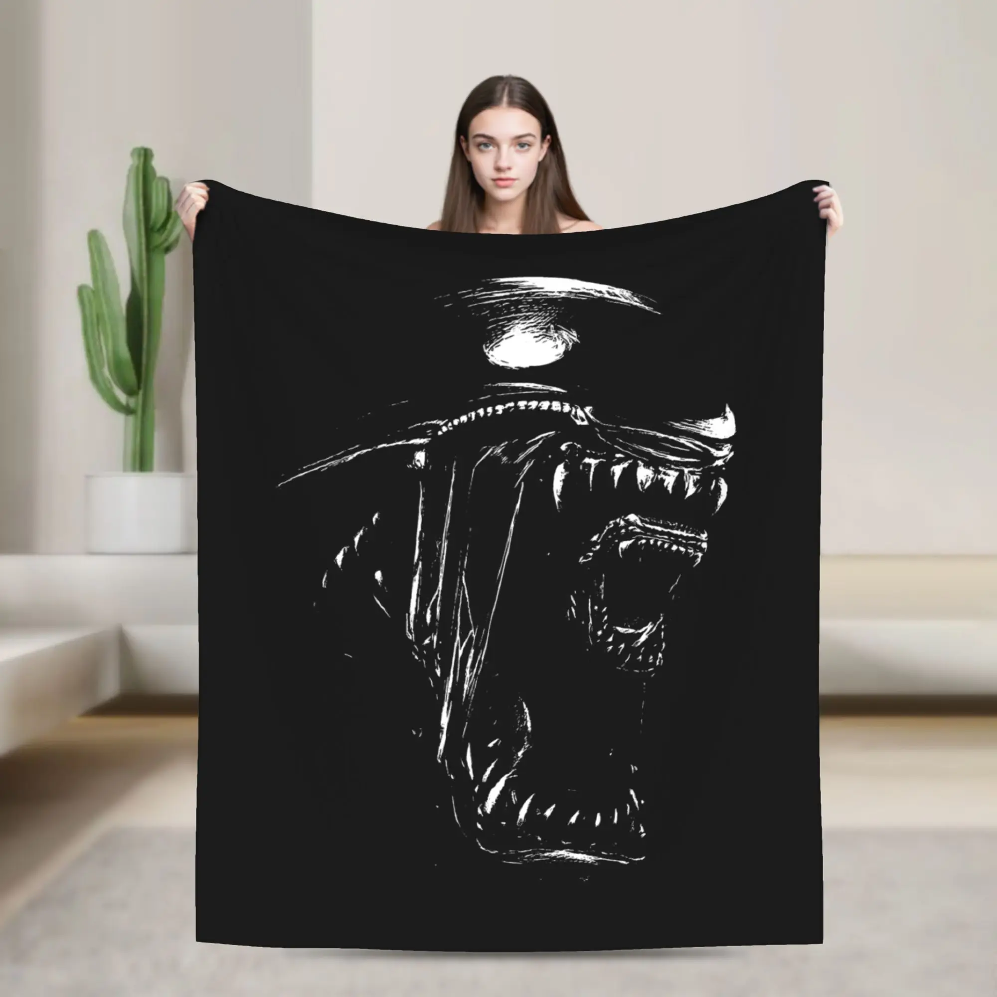 Alien Movie Xenomorph Blankets Flannel Autumn/Winter  Portable Super Soft Throw Blankets for Sofa Office Rug Piece