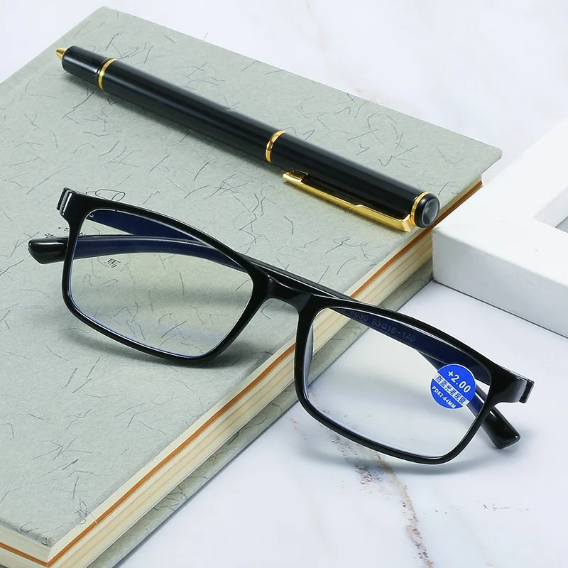Fashionable Portable Square-Frame Reading Glasses for Men and Women, Simple Style for Middle-Aged and Elderly People