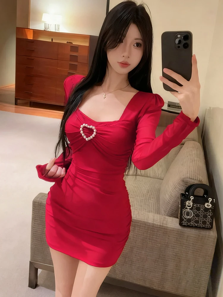 Vrouwen Rode Mesh Chic Kralen Vierkante Kraag Mini Jurk Herfst Elegante Bodycon Hip Wrap Jurk 2025, Koreaanse Mode Fesitval Jurken