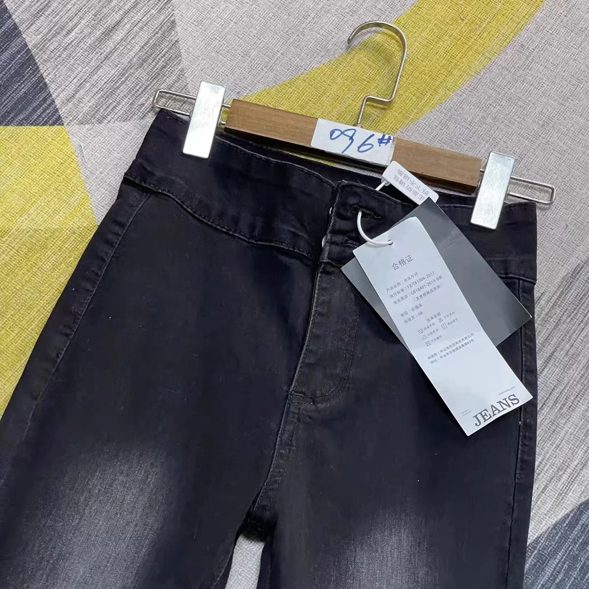 

Джинсы, прямые женские брюки, женские широкие джинсы, палаццо, драпировка, струящаяся женская джинсовая мода, элегантный, шикарный, модный, современный