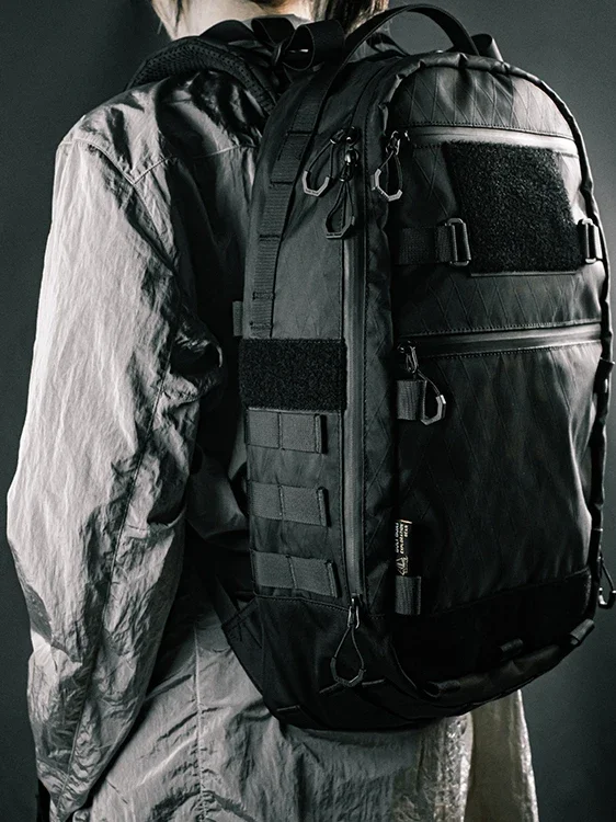 حقيبة ظهر تكتيكية للركاب على شكل قارب مقاس 15.6 بوصة، سعة 18 لترًا