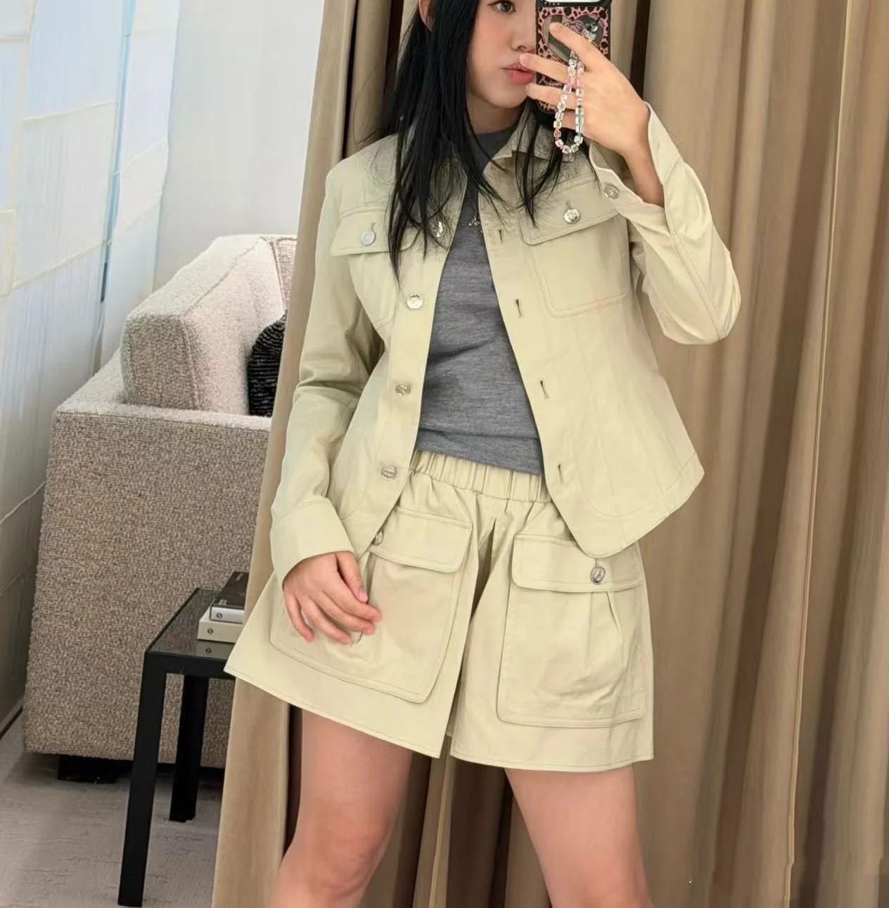 

Luxury Beige Elastic Waist Shorts for Women, Retro Workwear Style with Large Pockets, A-Line Skort, Vintage Streetwear, Cotton