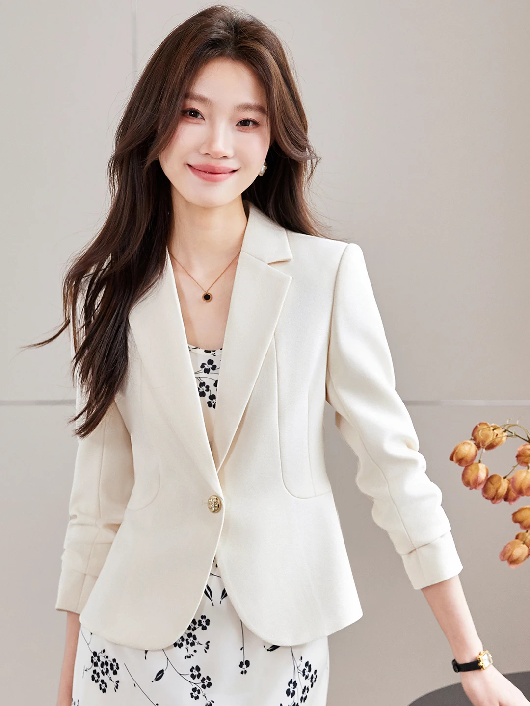 Elegant Short Women's Suit Jacket Casual Fashion Slim Fit Spring Autumn Polyester Fiber Commute Style Regular Sleeve Length