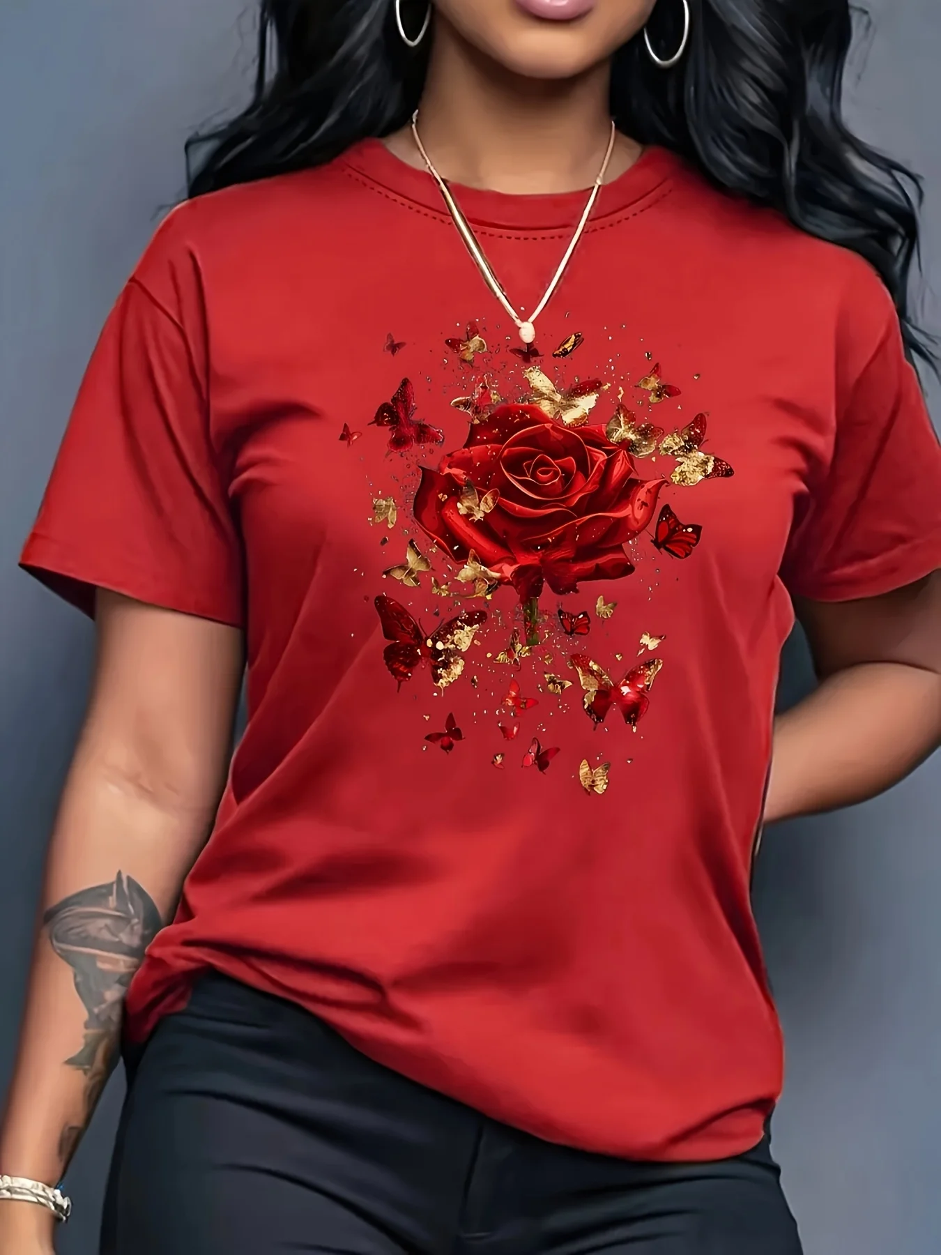 Women's Casual Sports T-Shirt Floral Red Rose and Butterfly Print T-Shirt Fashion Harajuku Kawaii T-shirt Women's Y2K Clothing ﻿