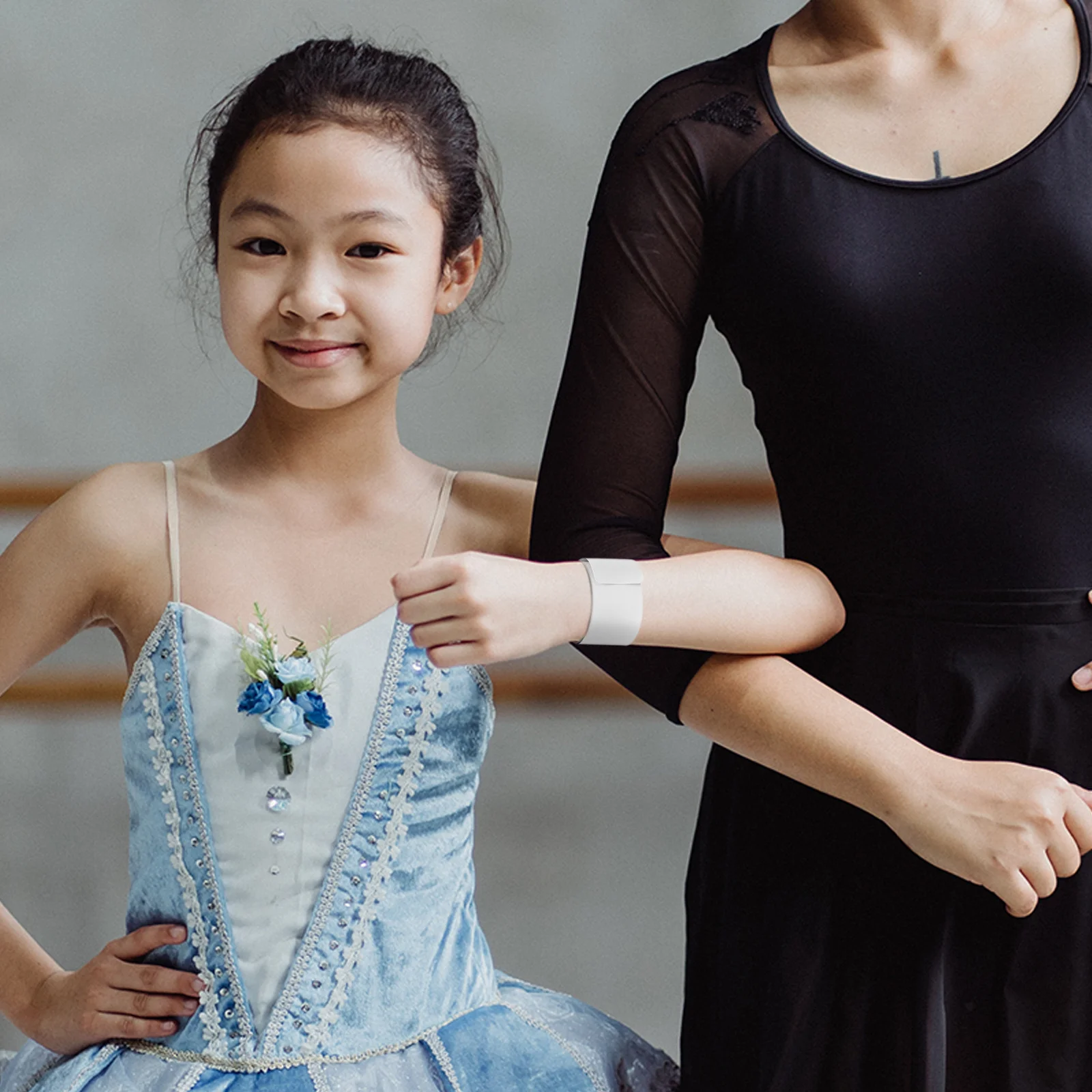 12 Stuks Witte Slap Armbanden Graffiti DIY Bands Glad Veilig Huidvriendelijk voor Carnaval Feesten DIY Ambachten Polsbandje Party