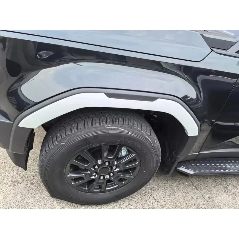 Black/White Off-Road Wheel Eyebrows Fender Flares for 2024 2025   Prado LC250 Series Buckle Wheel Arches