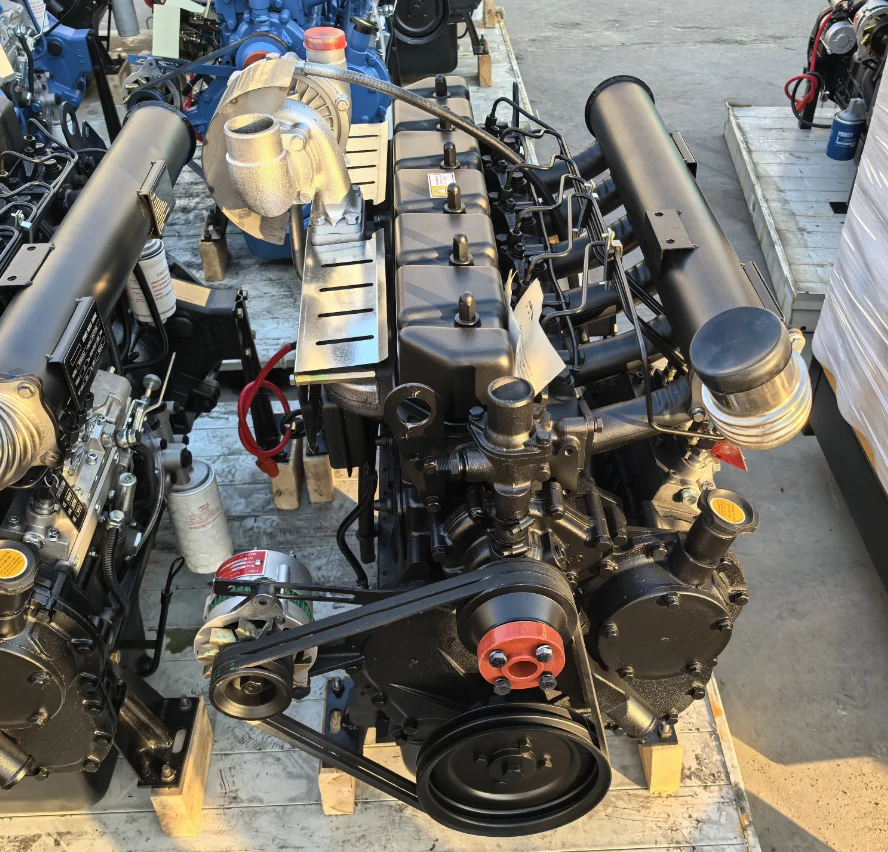 

R6105IZLD engine