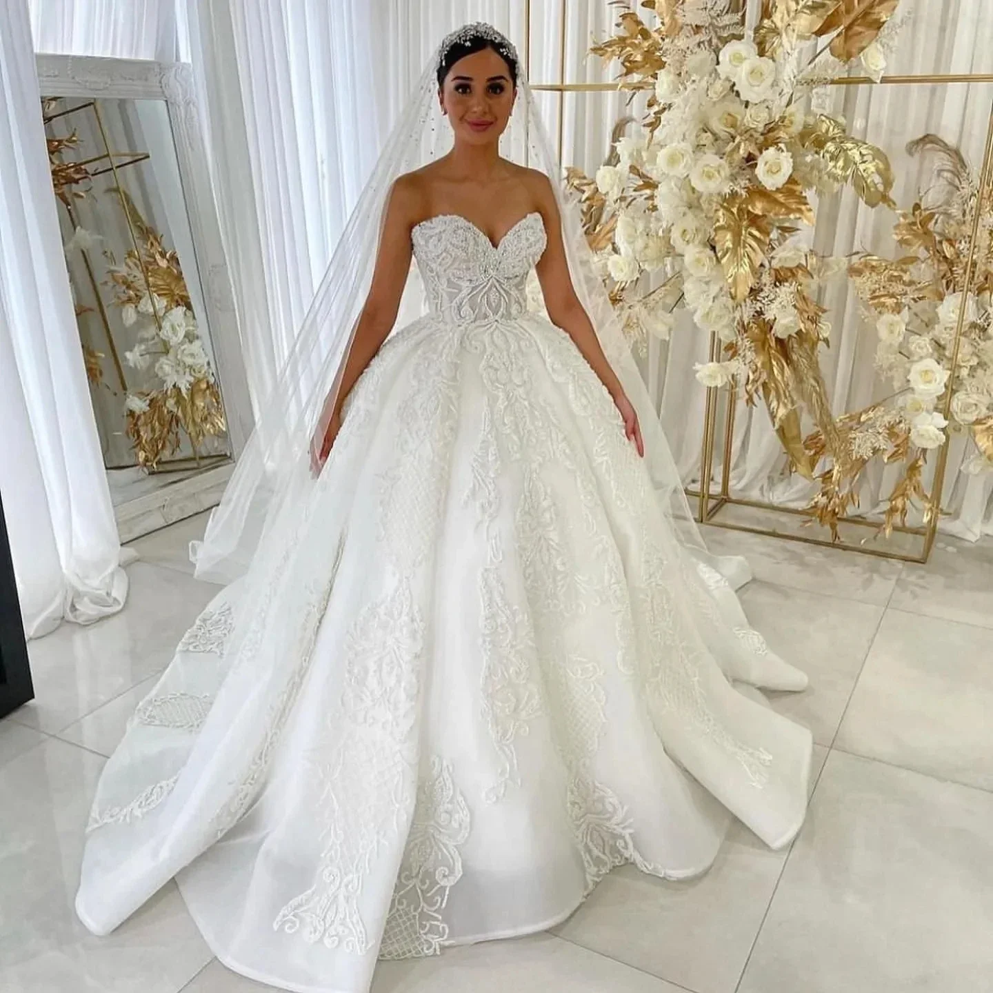 Flavinke personnalisé luxe Train robes De mariée Sexy chérie perlée dentelle décalcomanie robes De mariée élégantes robes De Novia