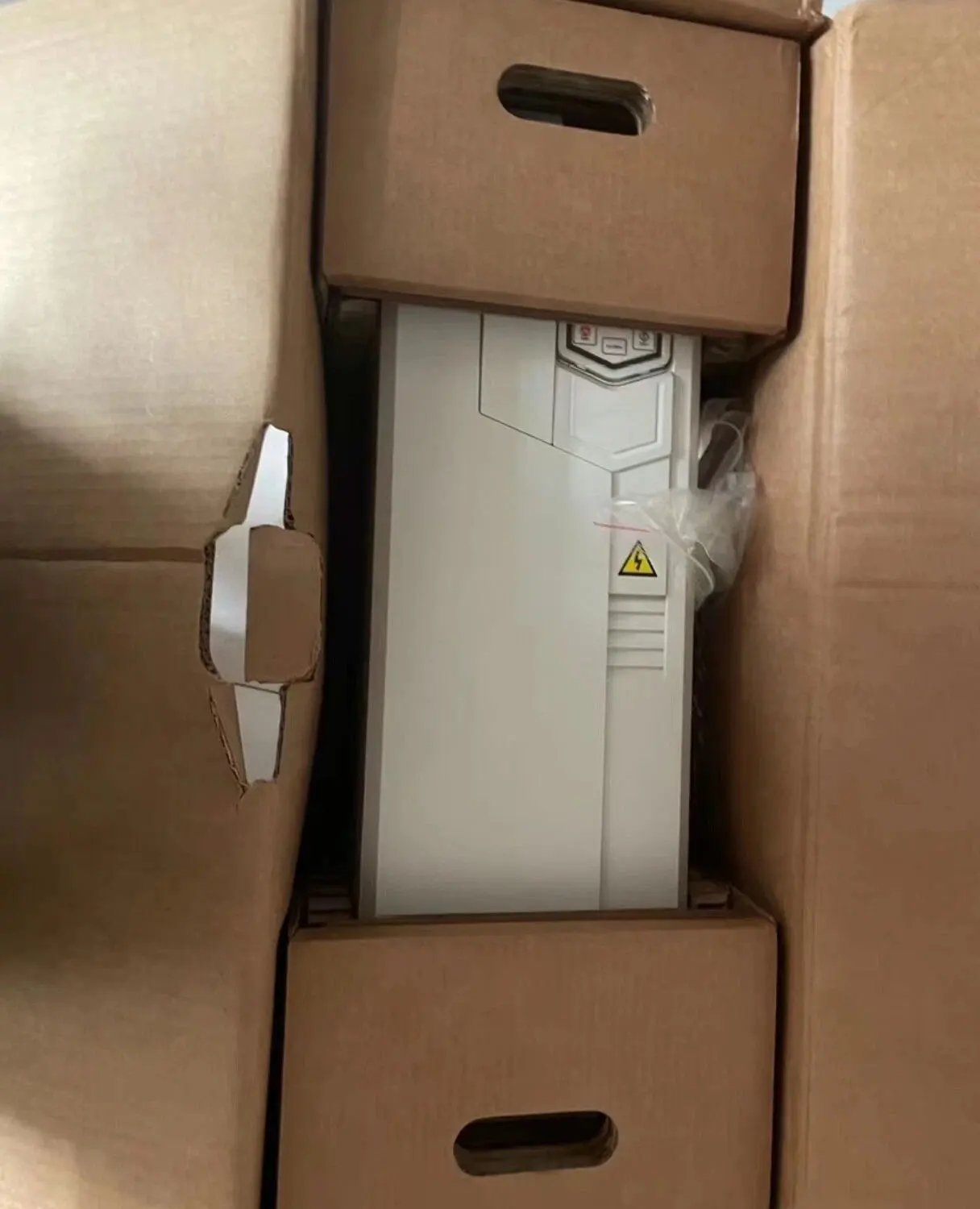 

Brand New ACS530-01-062A-4 ACS530-01-073A-4 One Year Warranty