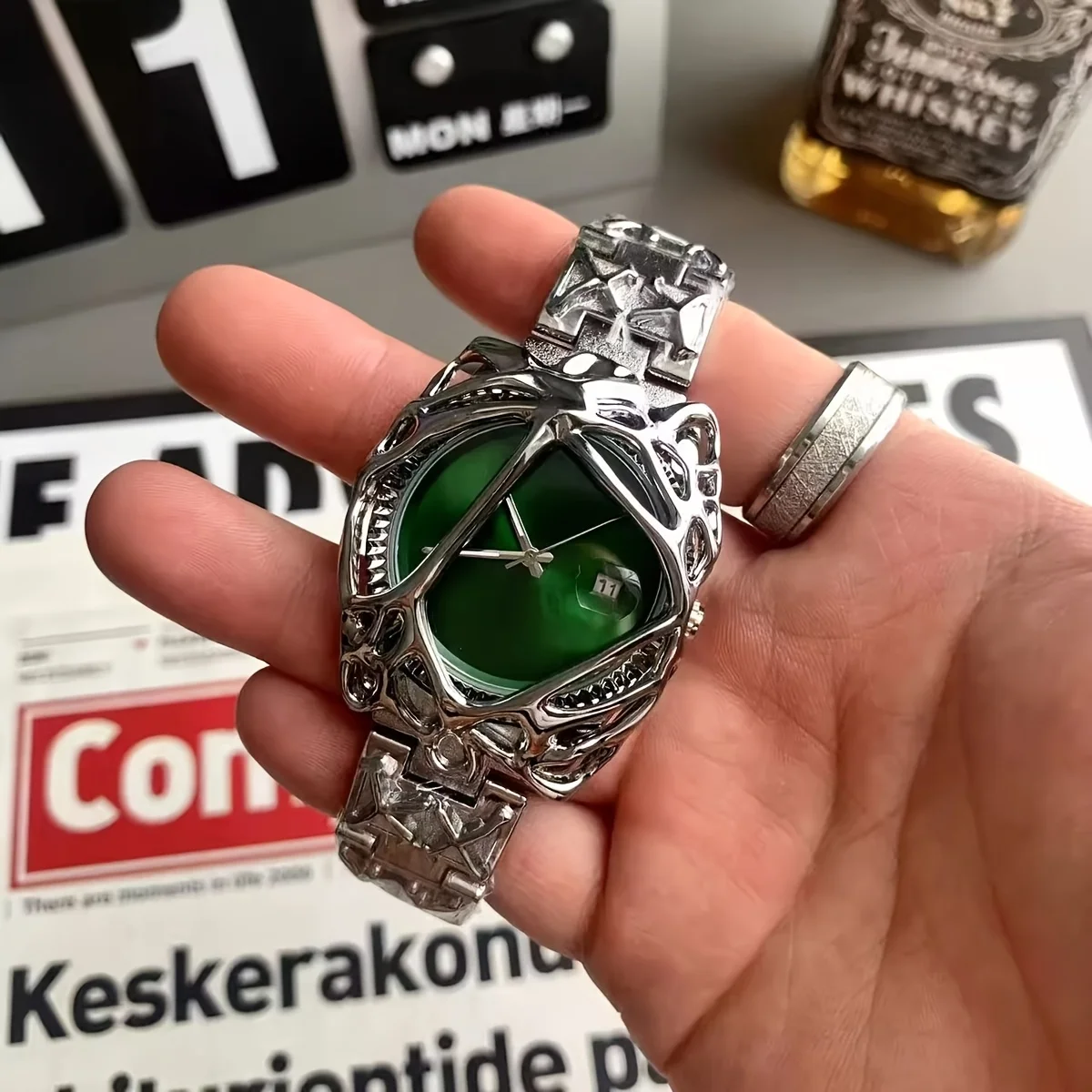 CILIOA New Men Quartz Watch, Y2K Millennium Special-Shaped Steel Band Wristwatch Reloj Hombre, Ideal Gift  5949