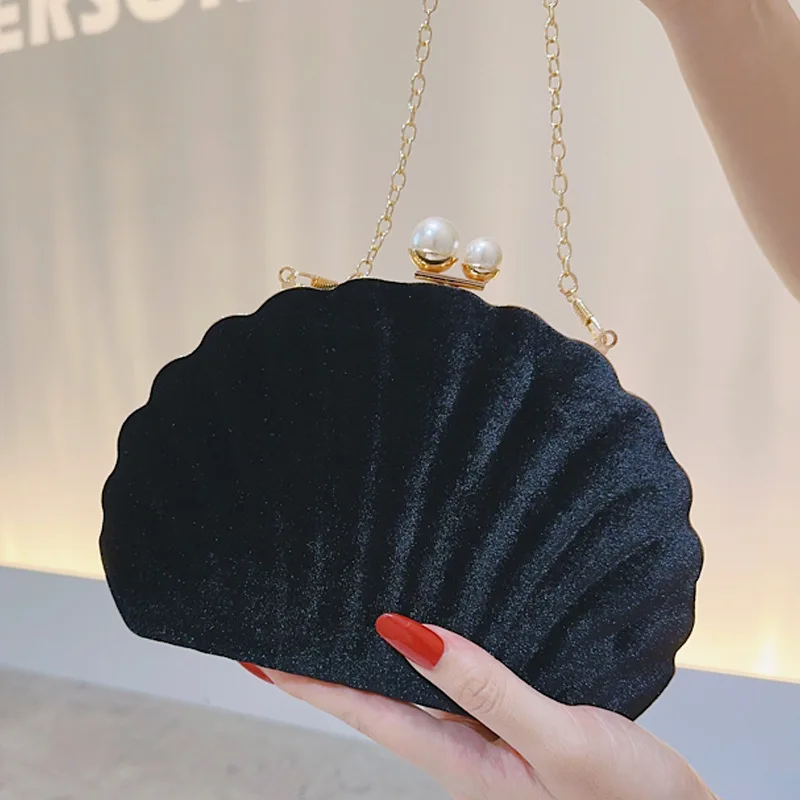 

Vintage Fashion Black Velvet Seashell Handbags Clutches For Women Banquet Party Dinner Evening Bags Ladies Chain Shoulder Bags