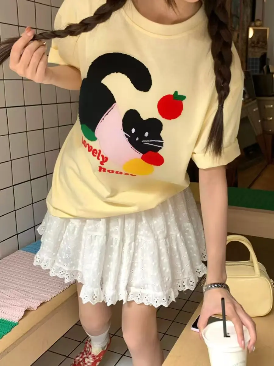 Korean Cute Cat Embroidery Sweet Girls T-shirt Short-sleeved Tshirt for Women Top New Summer Футболка Смешная T Shirt Kadın 2025