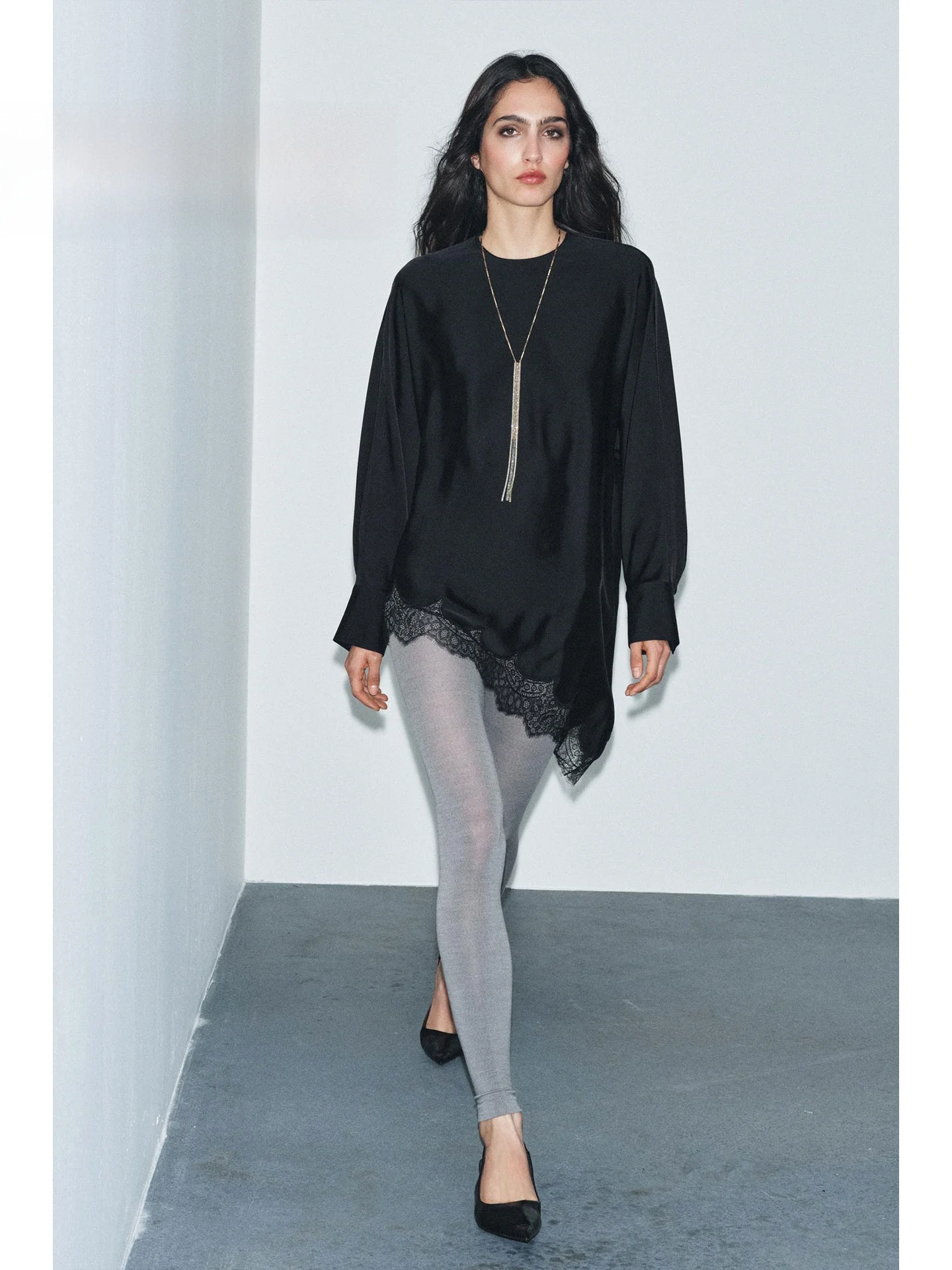 Romántico Sle asimétrico encaje empalme mujer irt primavera 2026 único hermoso diseño Casual suelto ajuste largo Sve