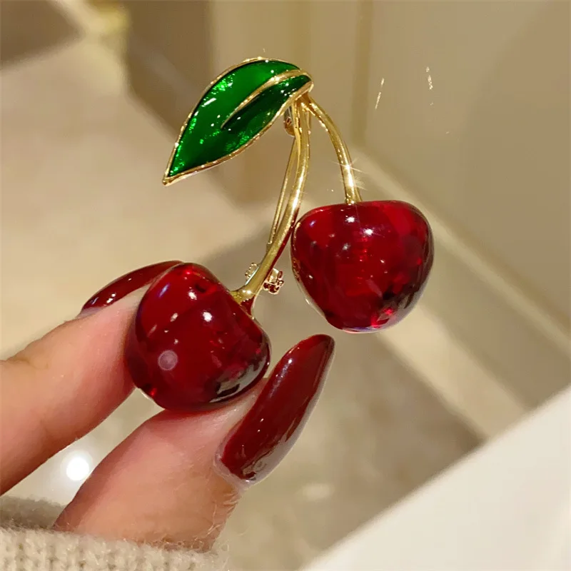 

Crystal Red Cherry Brooches for Women Clothing Cute Alloy Green Leaves Fruit Enamel Pins Party Fashion Jewelry Accessories Gifts