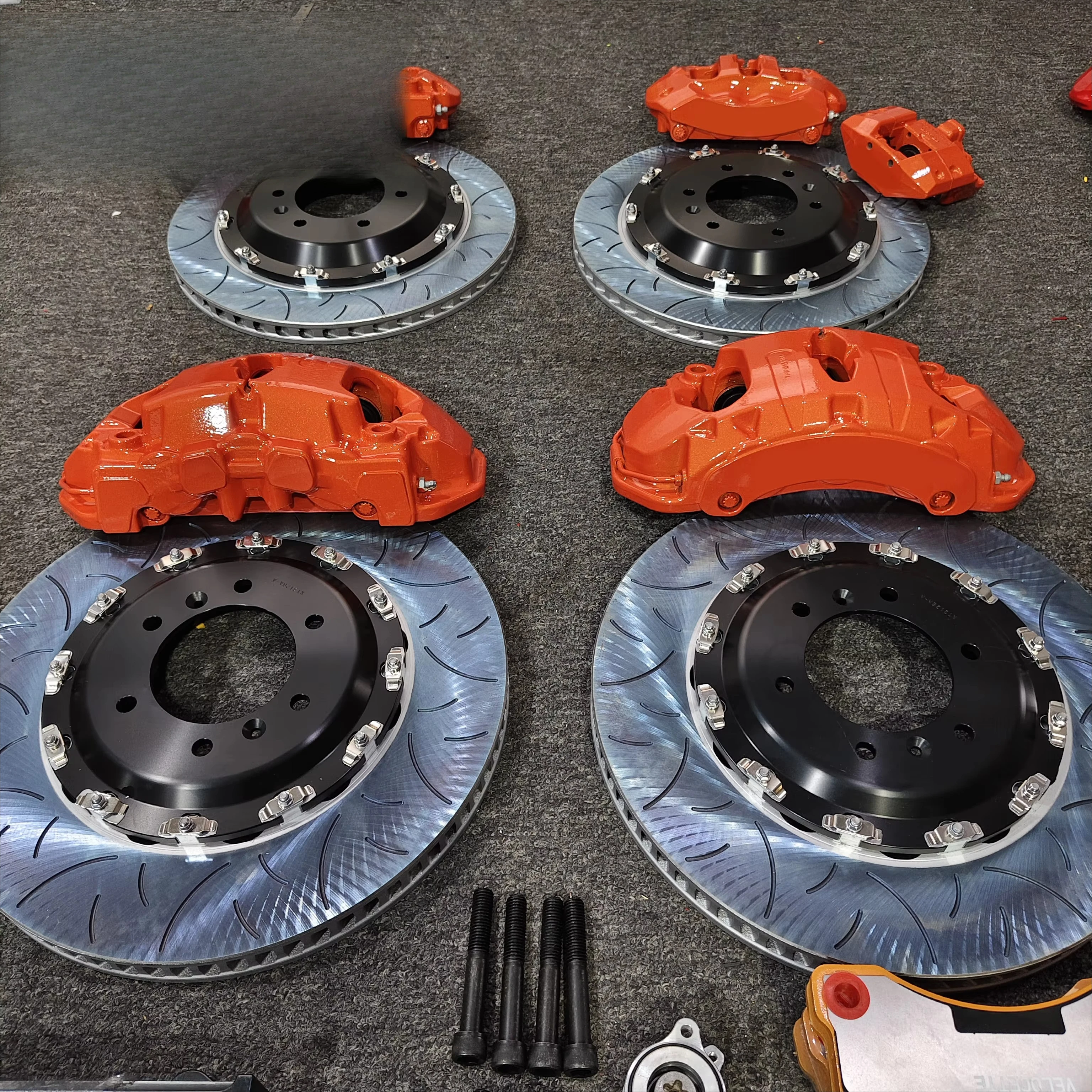 

Upgraded Caliper Brake System 6-Piston Front Wheel 390mm Brake Disc 19 + Wheel Brake Caliper Kit for