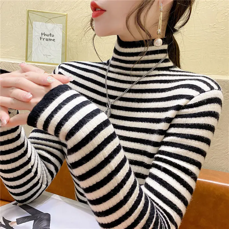 Fashion Stand Collar Korean Striped Sweaters Women's Clothing 2023 Winter Loose Knitted Commuter Pullovers All-match Tops