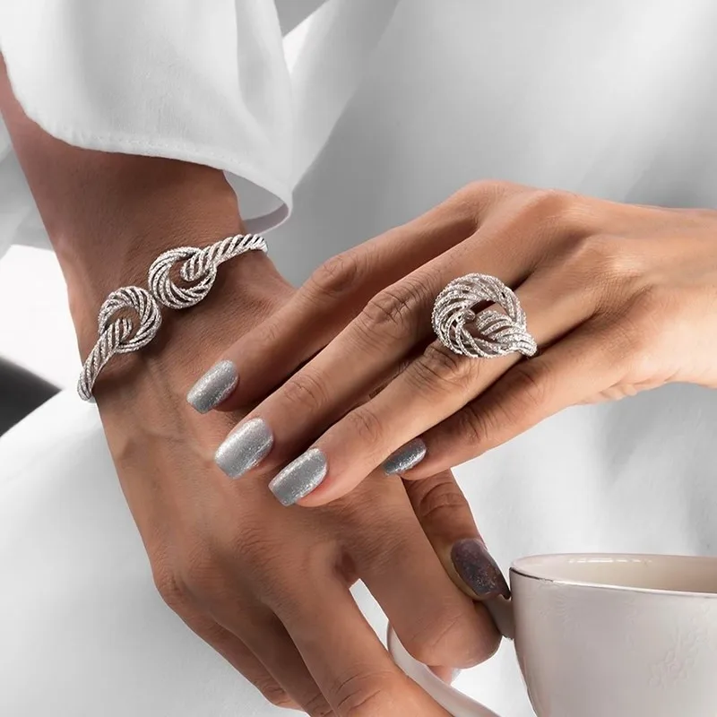 South Korea's New Fashion Zircon Fringed Flower Light Luxury Elegant Bracelet Ring