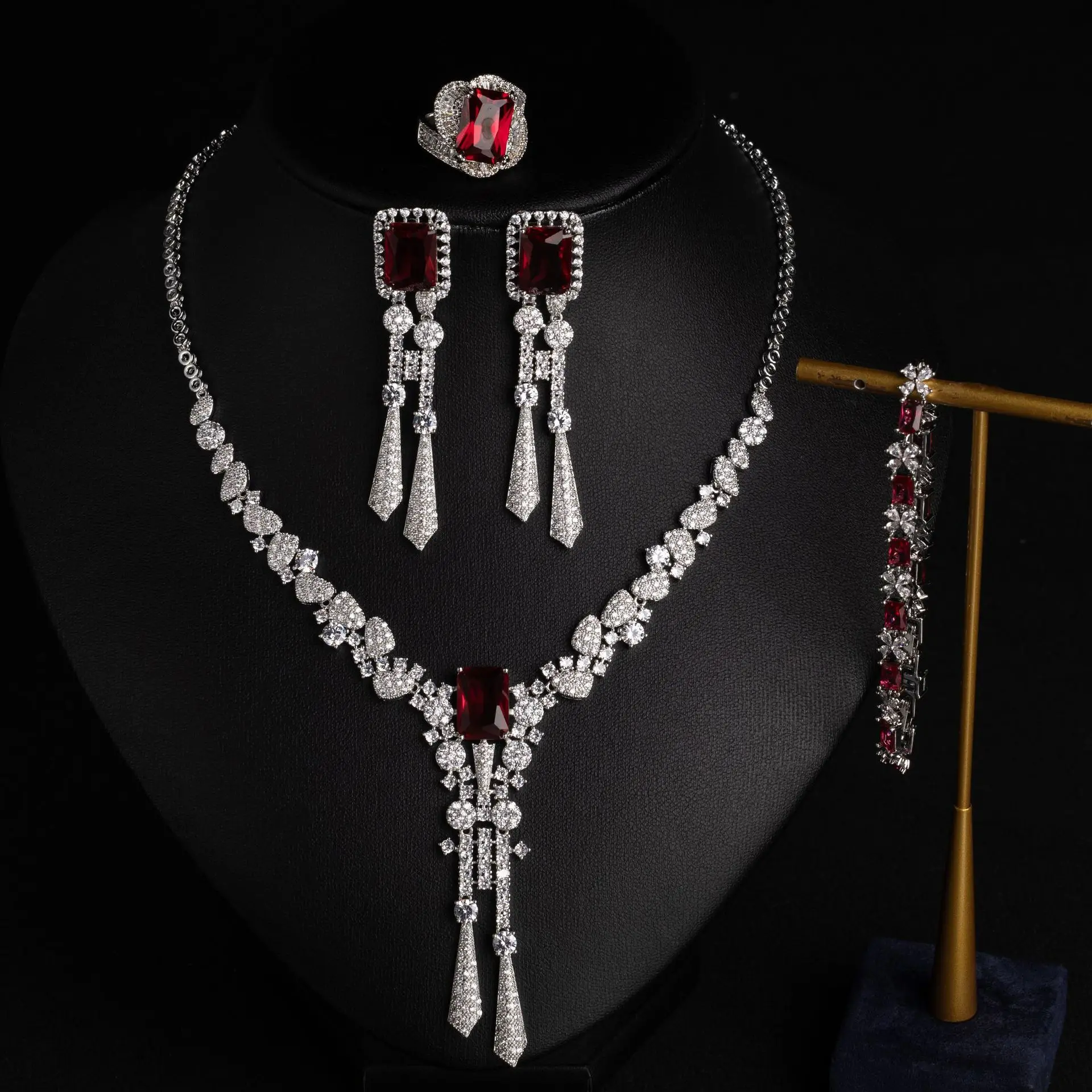 Popular Exquisite 4-Piece Necklace and Bracelet Set Women's Daily Event Middle Eastern Jewelry Wedding Travel Prom Gift M-1115