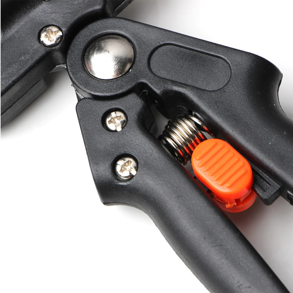 

Portable Grafting Cutting Tool Durable Steel Blade for Tree Branch Pruning Nursery Fruit Trees Plant Working Efficient Gardening