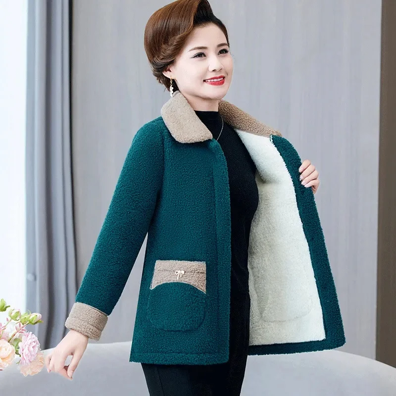 New Middle-age Women Clothes Winter Coat Thicken Lambswool Jacket Fleece Parkas Female Cotton Padded Jacket Warm Tops Outerwear