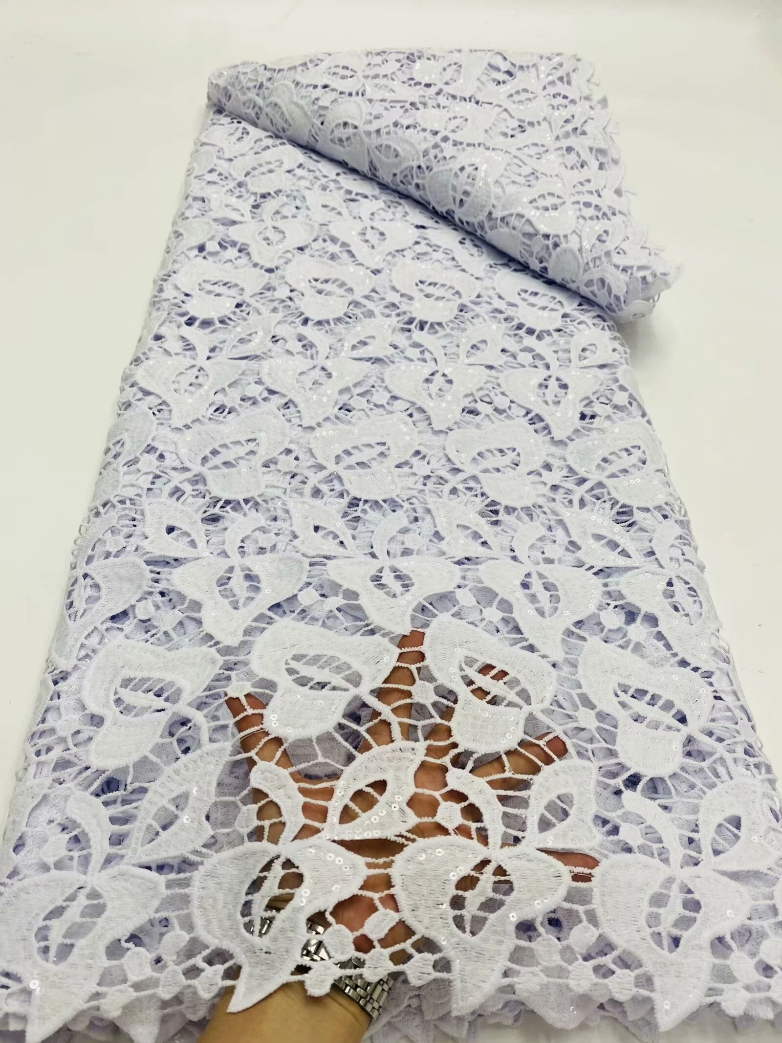 

New Arrival White African Guipure Lace Fabric With Sequins 2025 High Quality French Cord Lace Fabric For Nigerian Party KDP25145