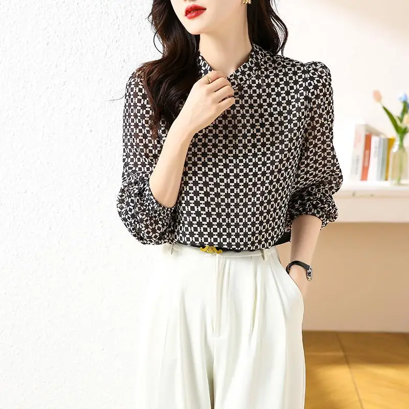 New elegant Women\'s chiffon Blouses ladies  shirts Blusas Mujer Long Sleeve Shirts causal Tops