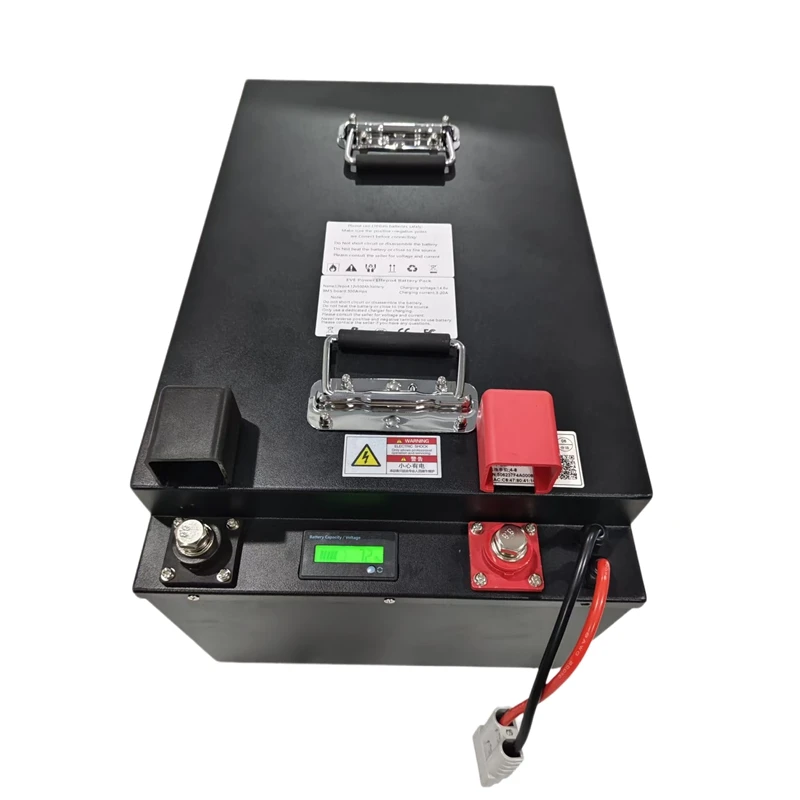 Lithiová baterie XH 48V 100AH Lifepo4 s BMS pro tříkolku, golfový vozík, měnič, solární úložiště energie, skútr +58,4V 10A, nabíječka - náhled 5