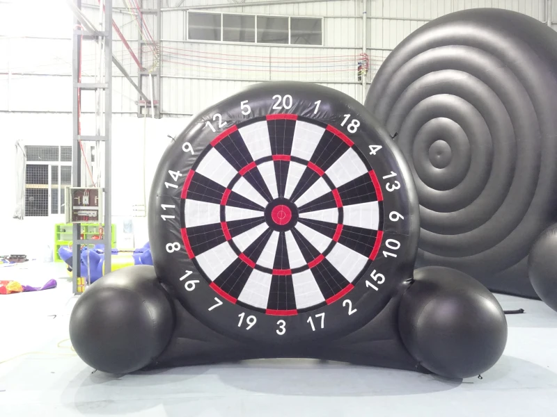 

China Custom New Large Giant Interactive Inflatable Human Sports Football Dartboard Soccer Darts Board Games for Sale