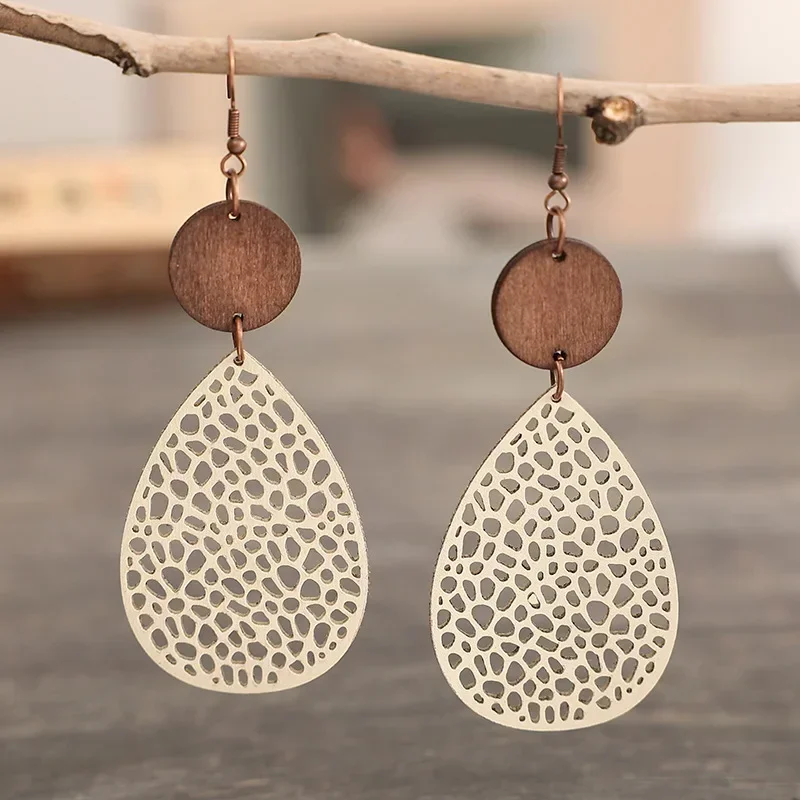 Pendientes de cuero ahuecados Retro para mujer y niña, costura de telaraña, empalme de virutas de madera, joyería, venta al por mayor, 2024