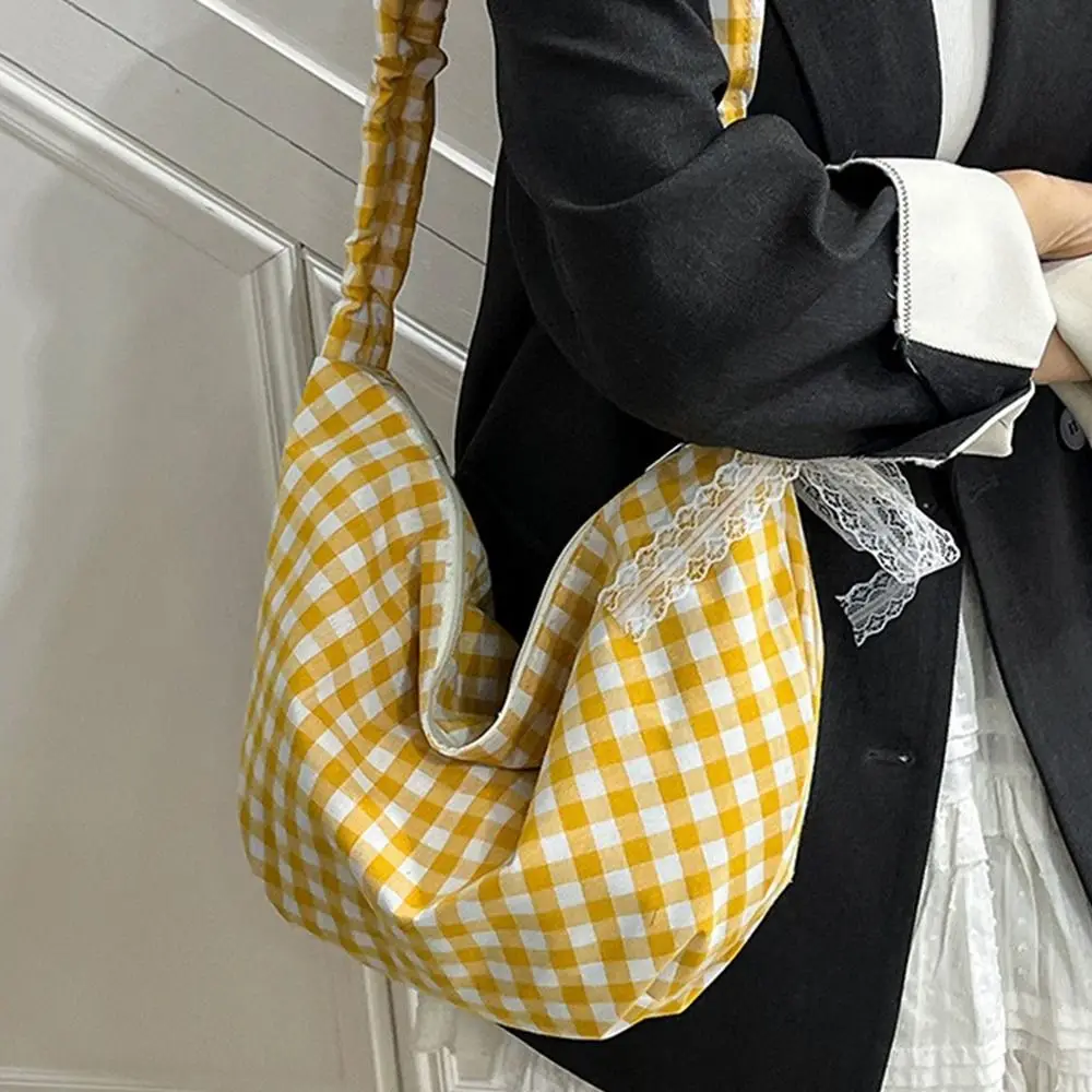 العصرية الكورية الأفاق حقيبة كتف منقوشة سعة كبيرة حقيبة كروسبودي قماش نصف القمر حقائب الربيع الصيف