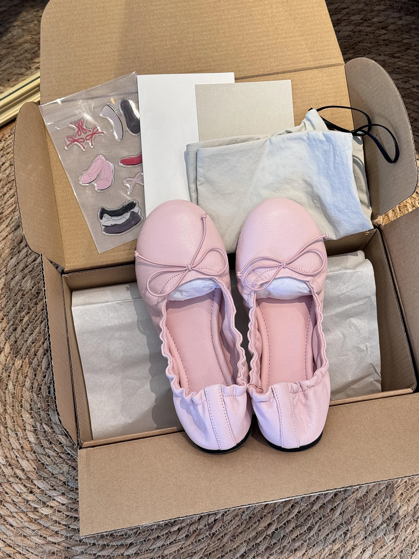 comfortable-leather-version-ballet-flats-women-round-toe-slip-on-shoes-pink-knot-fold-design-soft-bottom-single-shoes