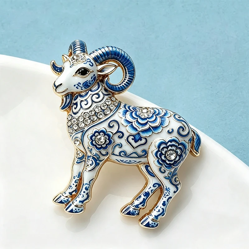 Wuli&baby Ziegenbroschen im blau-weißen Porzellandesign für Damen und Herren, Tierbroschen für das Jahr des Schafs, Partybroschen, Neujahrsgeschenke – Detail 5