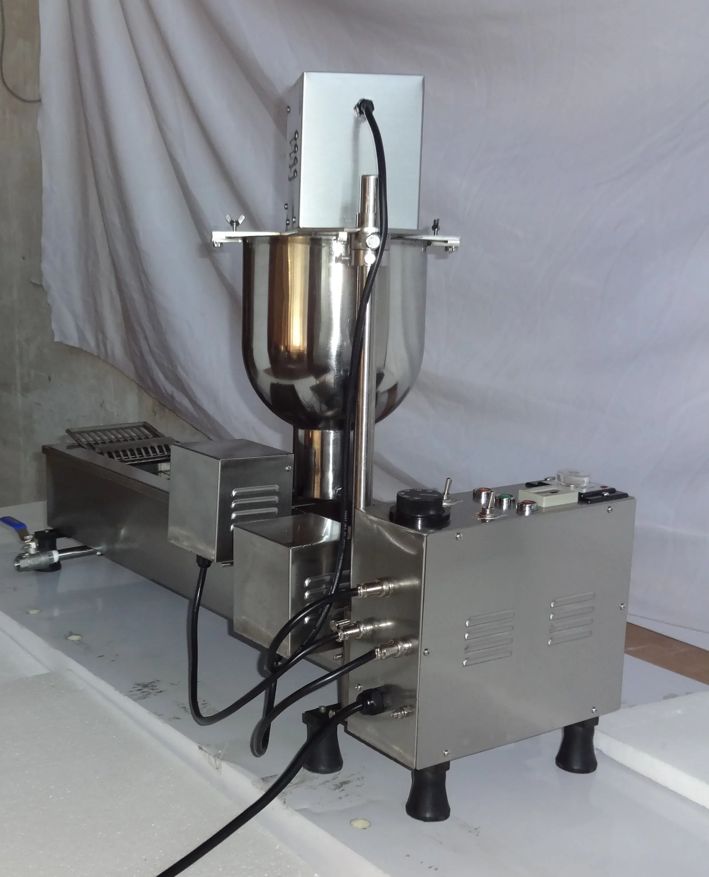 High quality commercial donut baking machine factory donut maker mini donut making machine