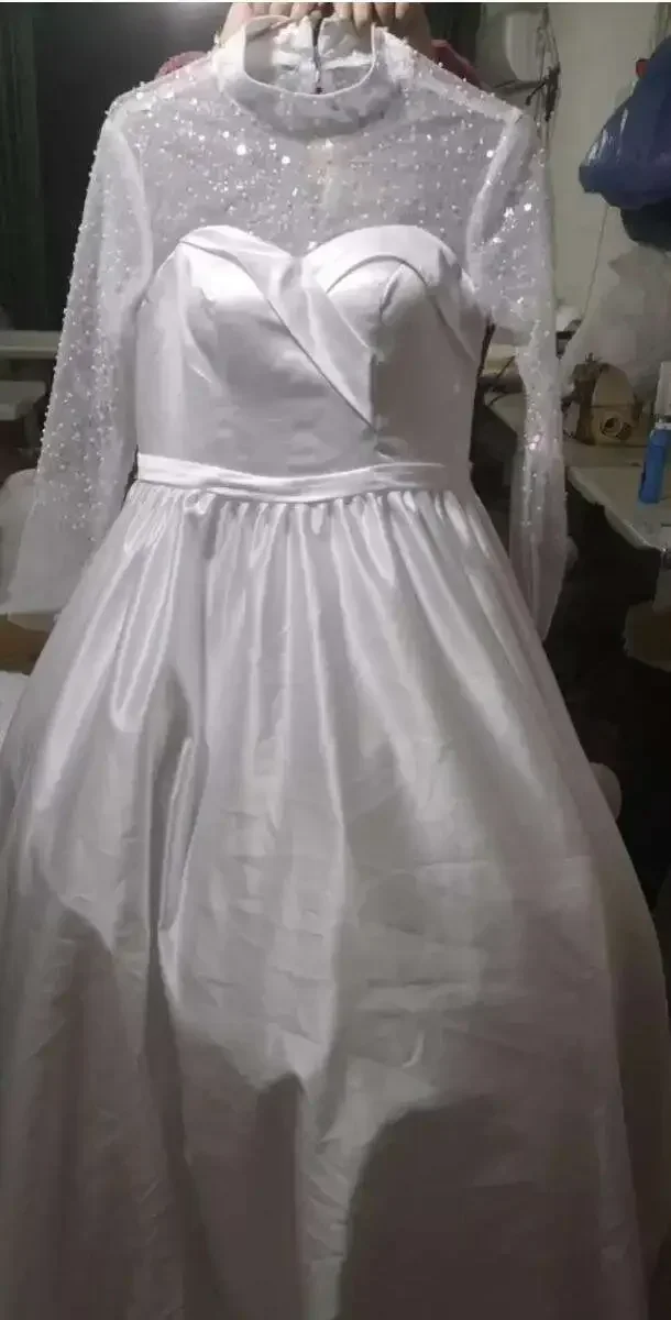 Abiti da ballo in raso con collo alto arabo personalizzato Dubai, cristalli scintillanti, perline, matrimonio a maniche lunghe taglie forti