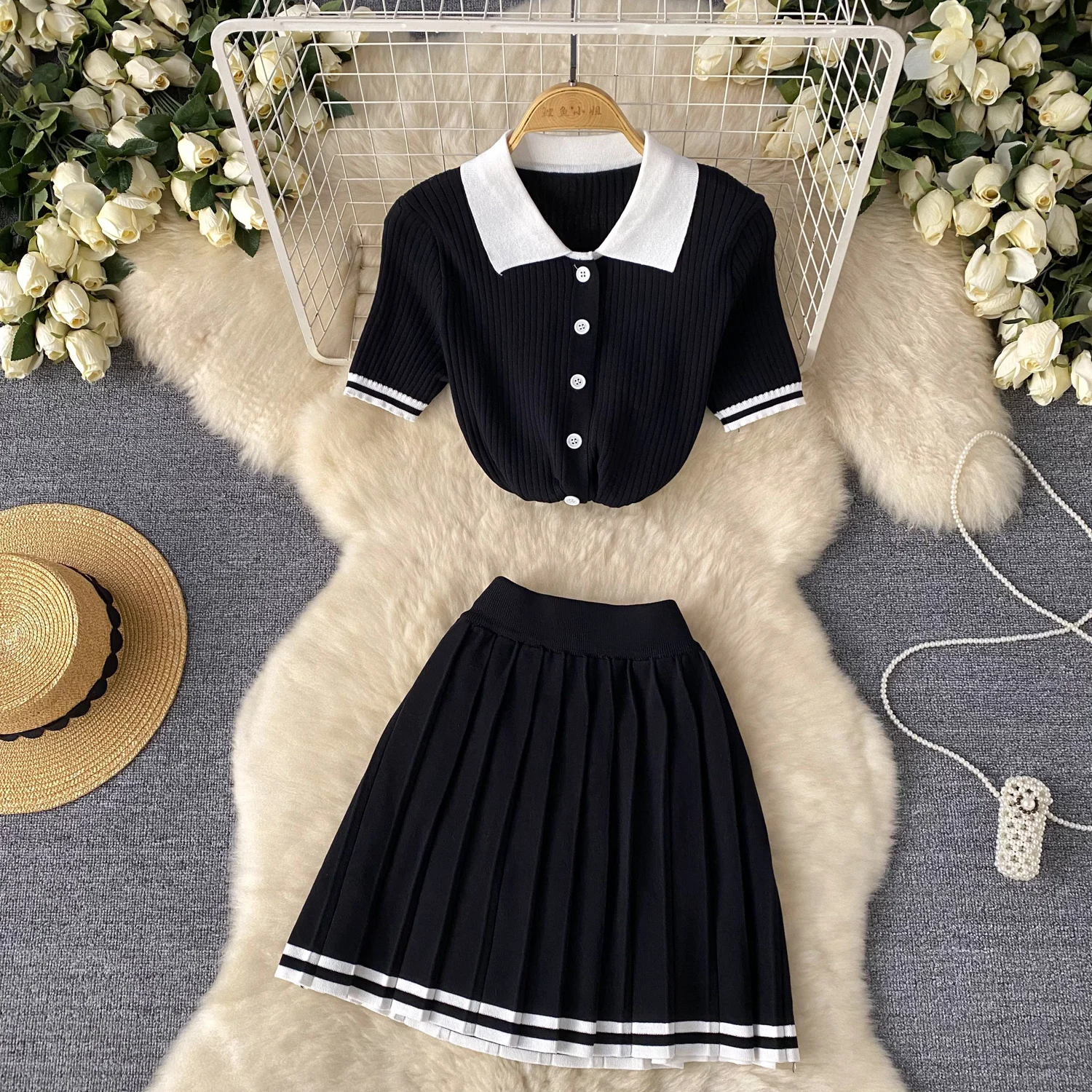 Youth Women Color Contrast Polo Collar Short-sleeved Shirt Tops + High Waist Slimming Pleated Skirt Two-piece Set