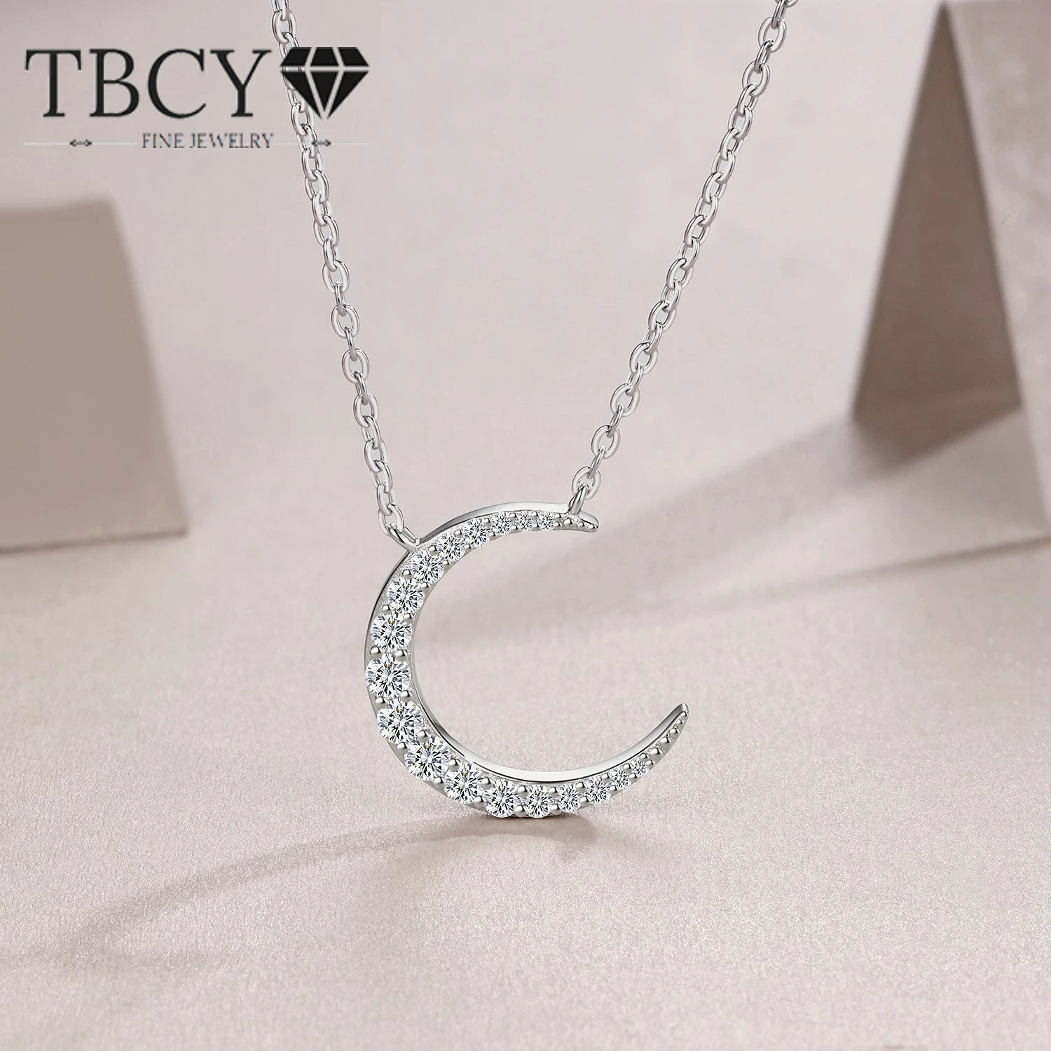

TBCYD 0,471 карата D Цвет Муассанит Подвеска в форме Луны Ожерелье S925 Серебро Блестящий Алмаз Луна Цепочка на Шею Вечерние Модные Ювелирные Изделия