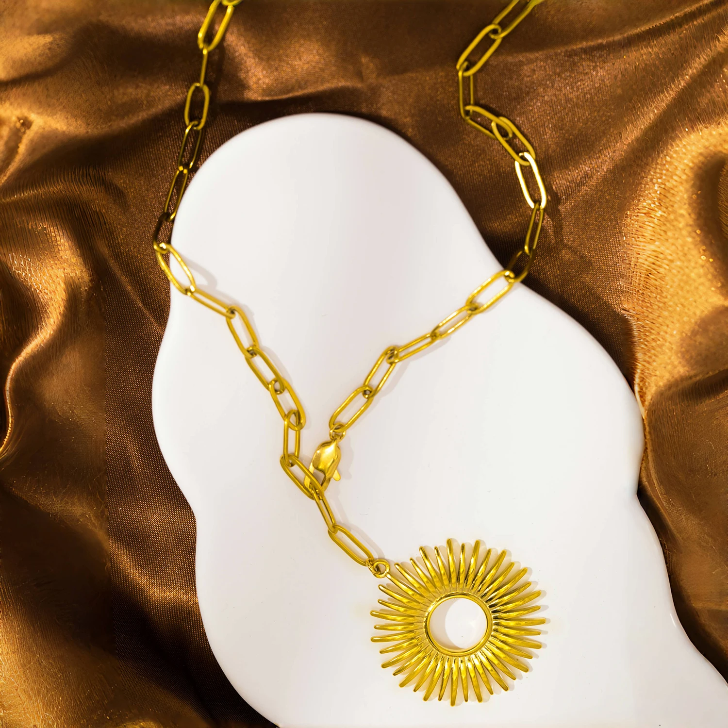 UHBINYCA Personality Stainless Steel Sun Pendant Necklace for Women Trendy Sweater Chain Aesthetic Jewelry
