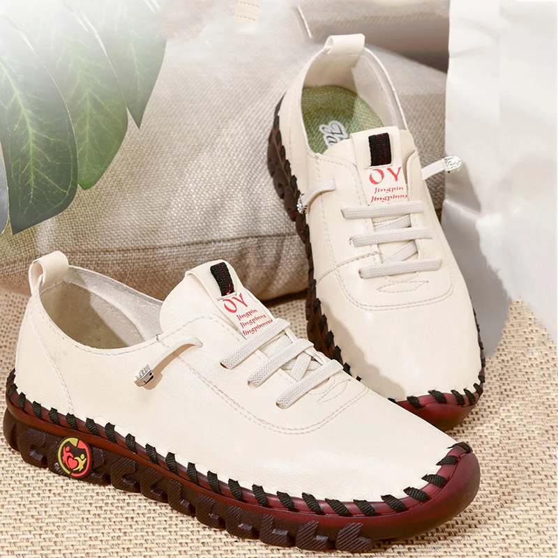 Women's Flat Shoes Leather Hand Sewing Thread  Soft Sole Casual Shoes Slip On Fashion Comfy Versatile Outdoor 2024 New