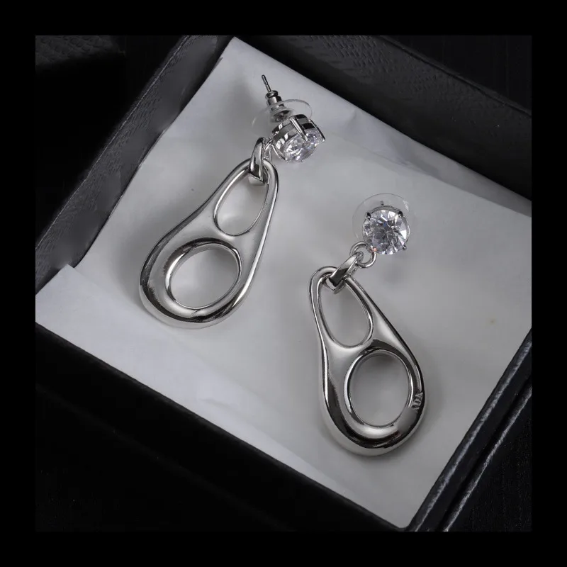 

Pujia Stud Earrings Triangular Irregular Hollow Stud Earrings Fashionable Personality Simple Niche Design High Version Stud Earr