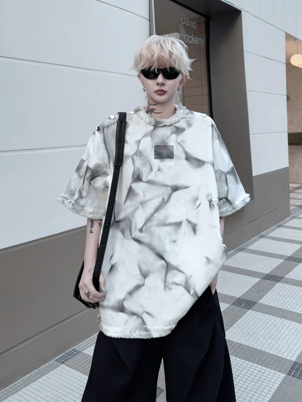 

Summer ort Sve T-irt Men's Faionable American High Street Retro Print oulder Button Decoration Spray Paint Geometr...