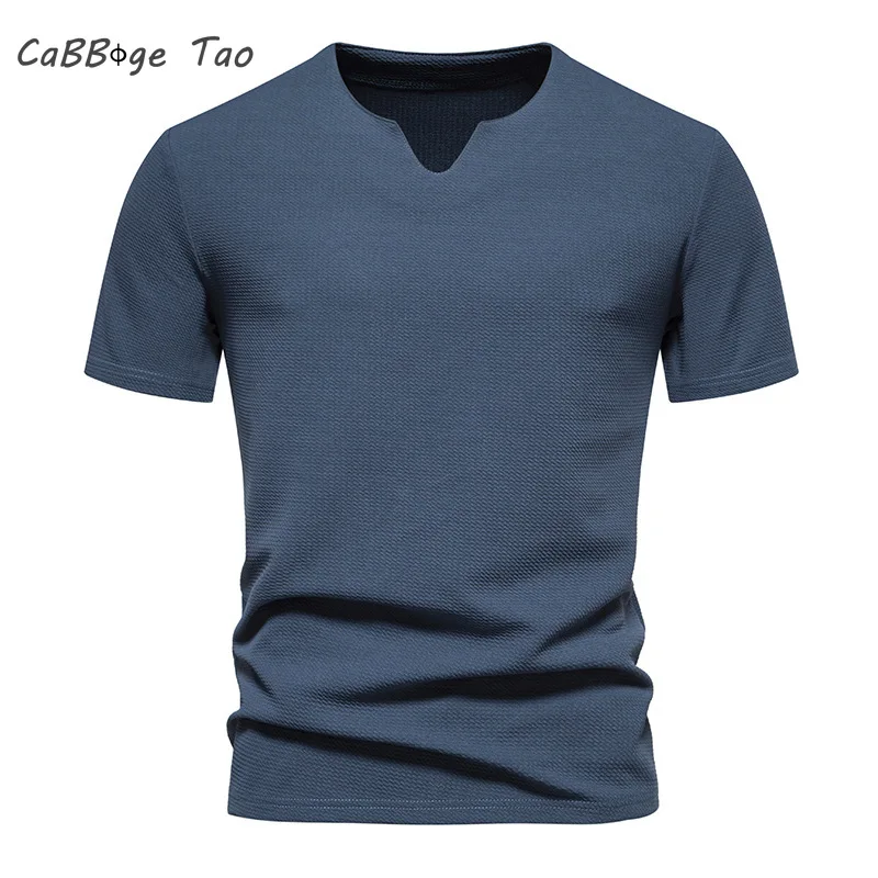 

Футболка мужская с коротким рукавом и V-образным вырезом