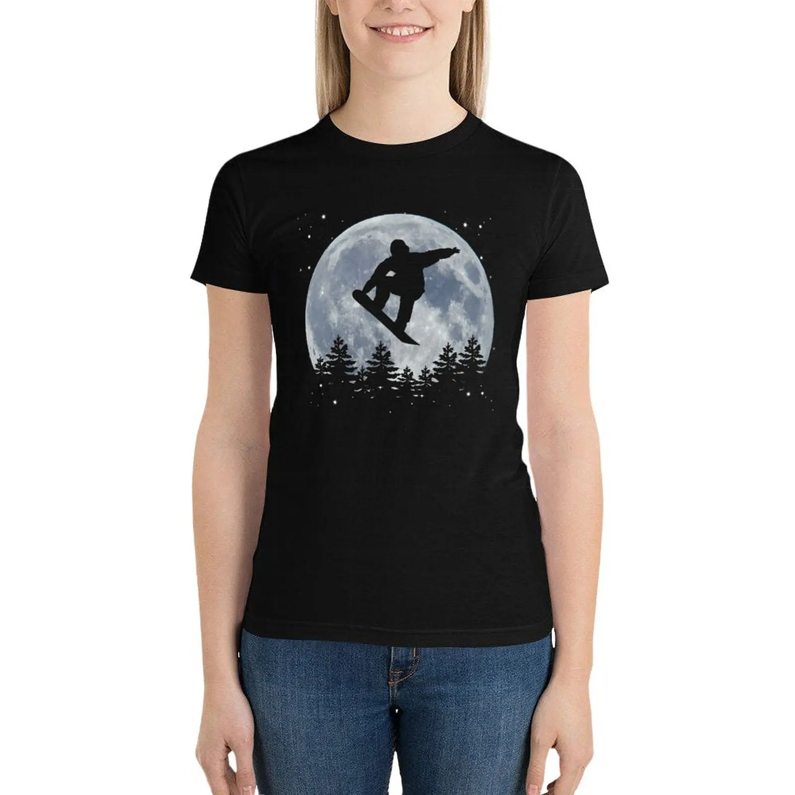 Snowboarding Jump in Front of the Moon Snowboarder T-Shirt summer tops korean fashion Short sleeve tee Summer Women's clothing