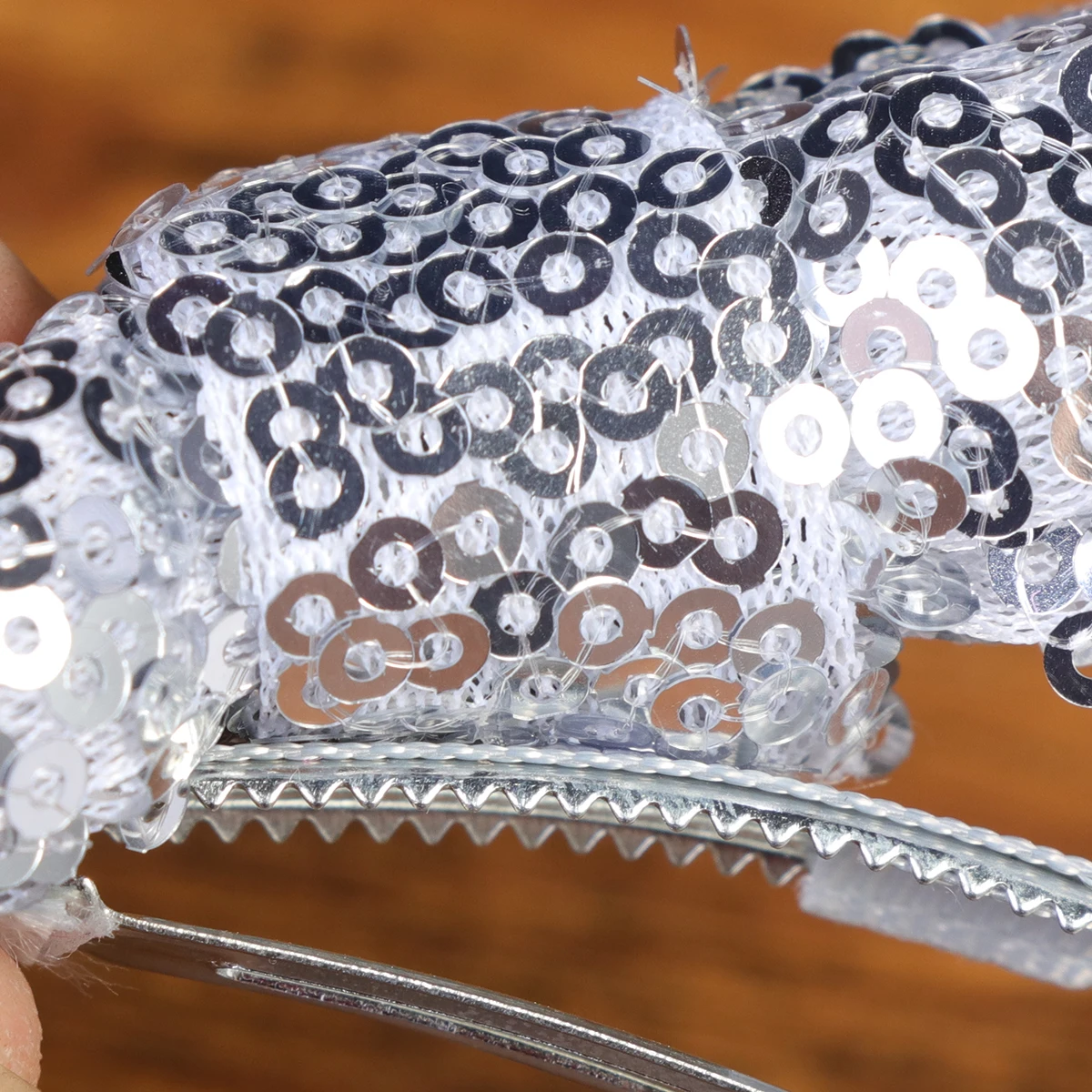 

Glitter Bow Hair Clips Sparkly Hairpins Girls Kids Silver Claw Tie Non Fading Durable Bowknot Hair Accessories Stage Performance