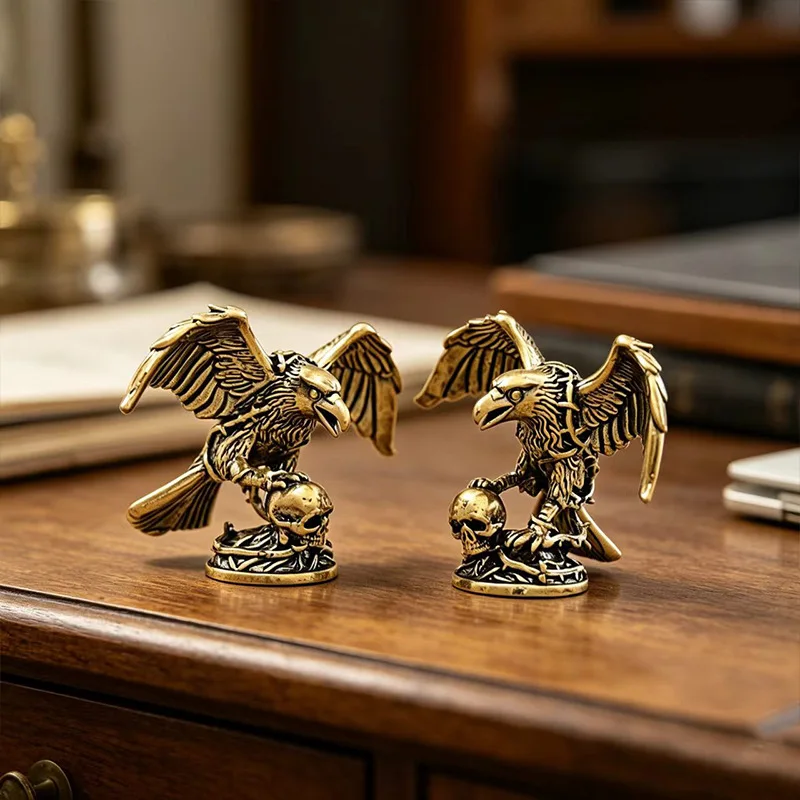 Brass Gothic Eagle Skull Small Statue Vintage Metal Animal Figurines Home Office Desktop Decorations Collectible Ornaments Gifts